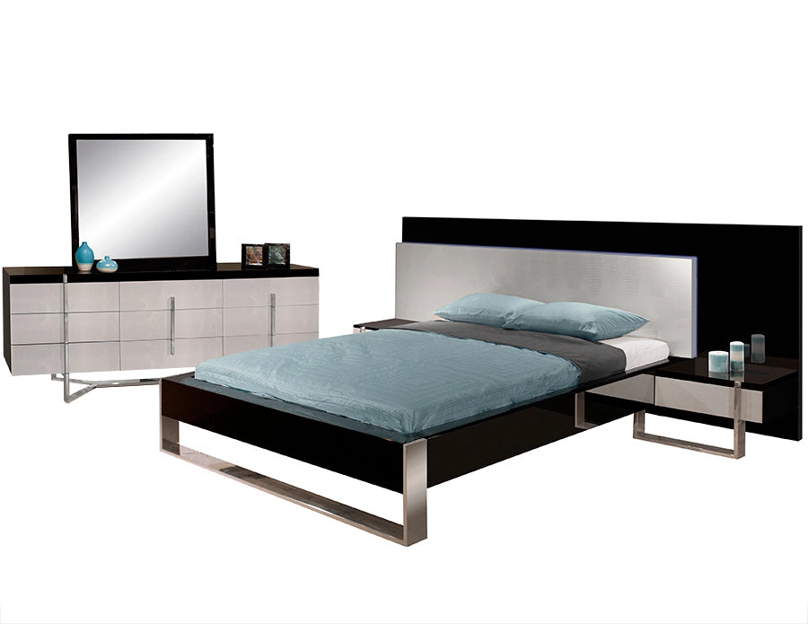 Martelli White and gray Lacquer Queen Bed