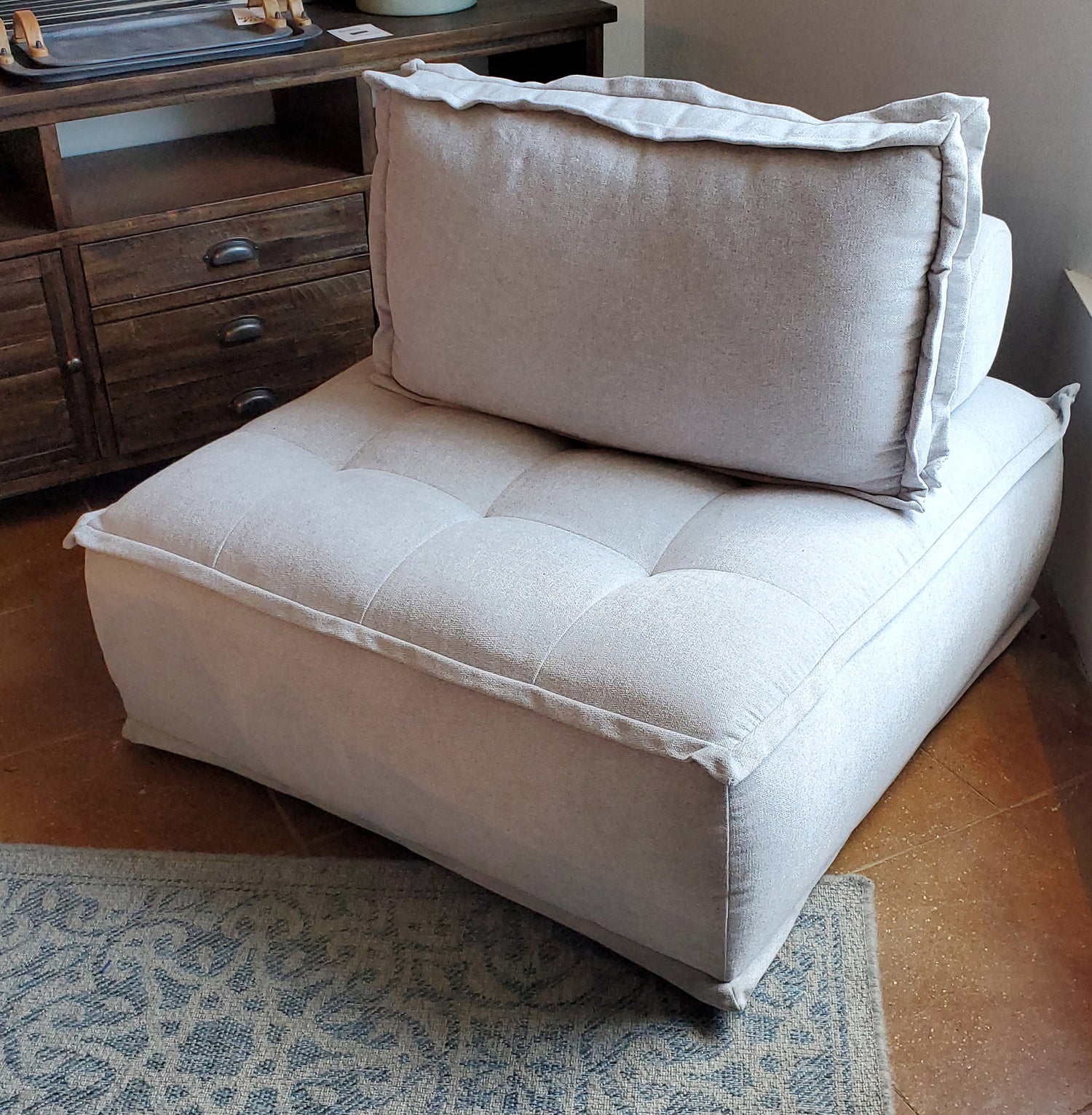 Agnes Chair
