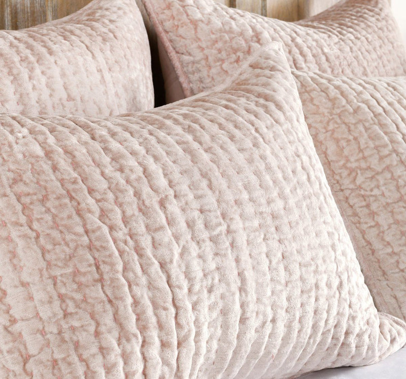 Bari - Velvet Quilt Set