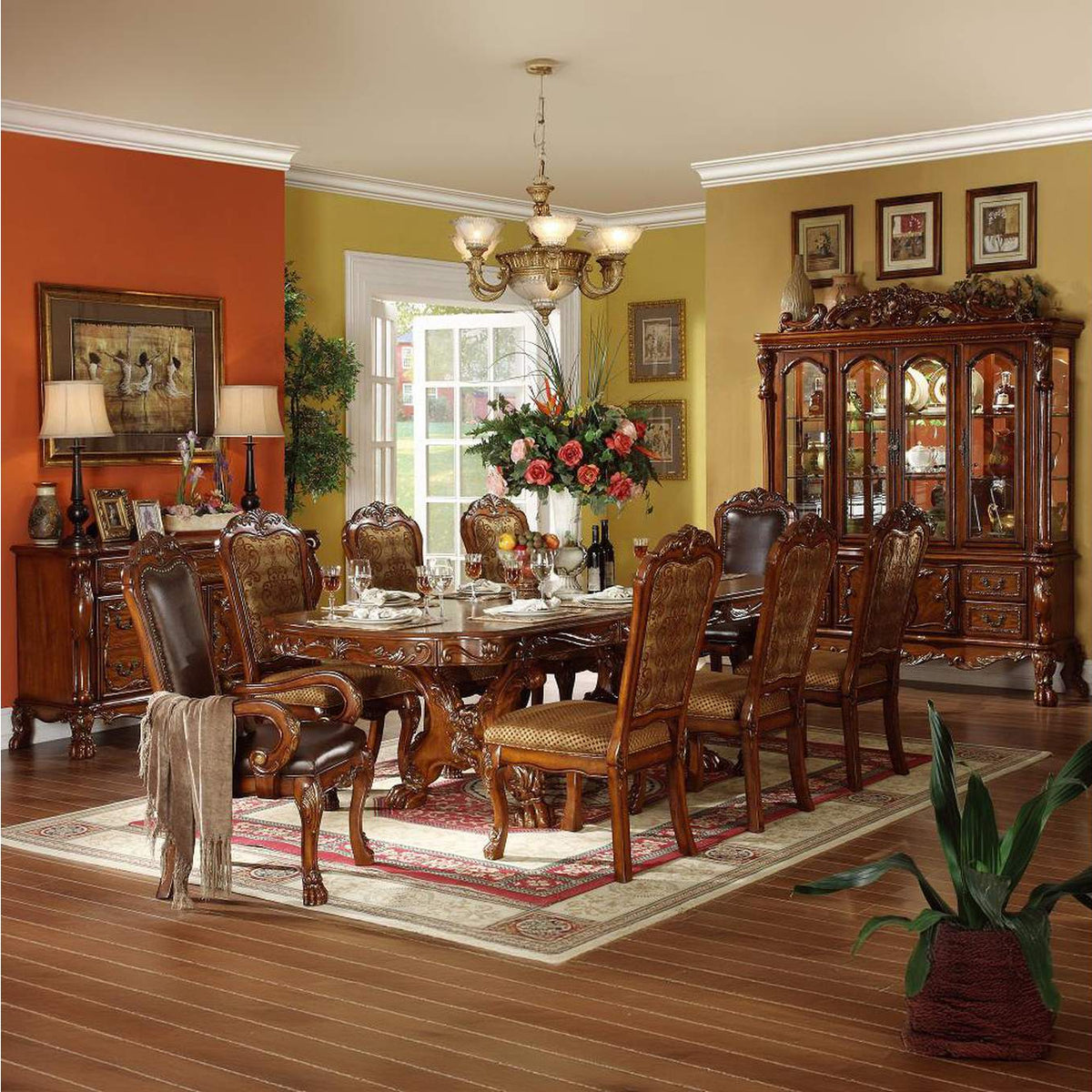 12150 Dresden Dining Table
