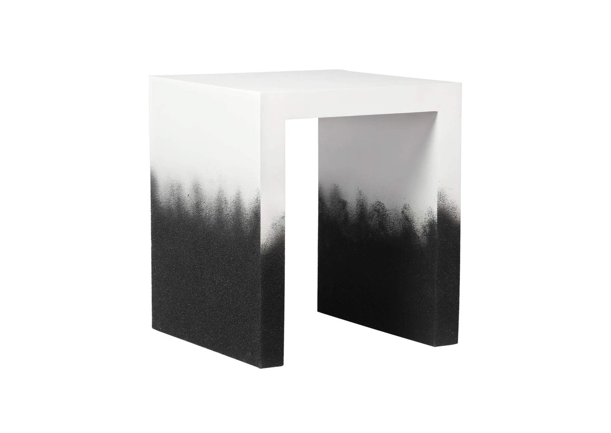 TOV-OC18429 Matra Black and White End Table