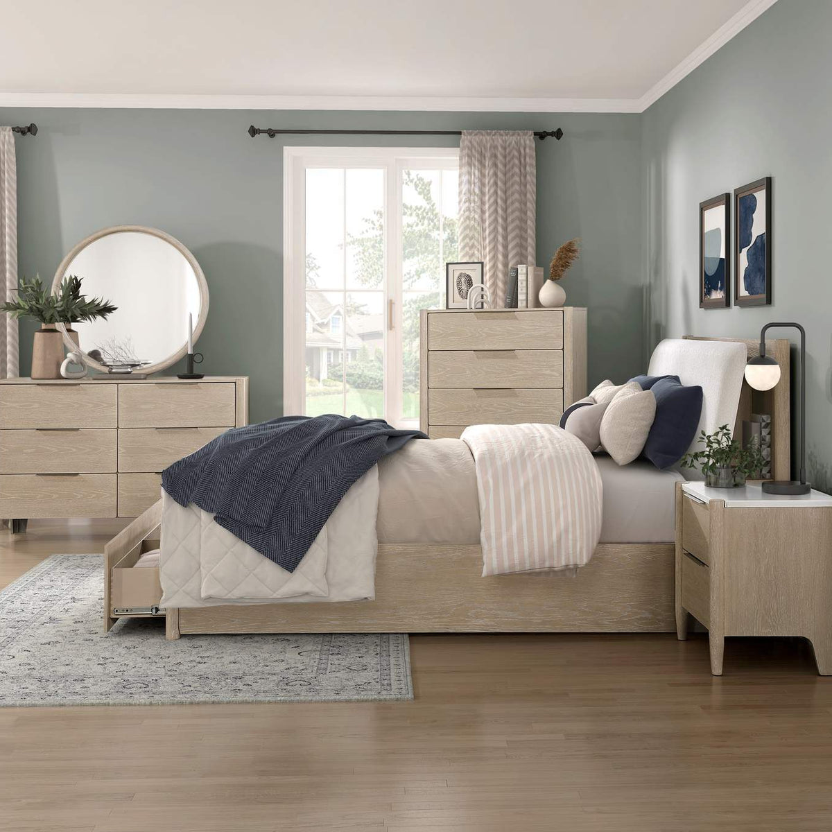 1313N-5 Matteo Dresser