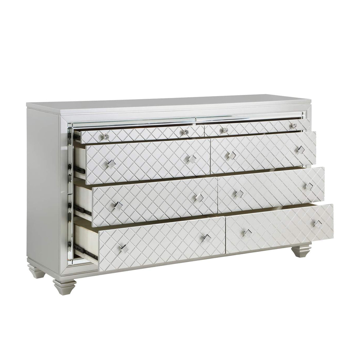 1430-5 Leesa Dresser