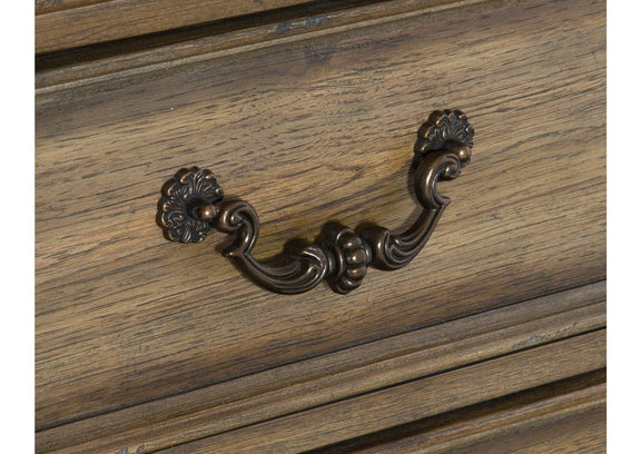 1693-5 Rachelle Dresser