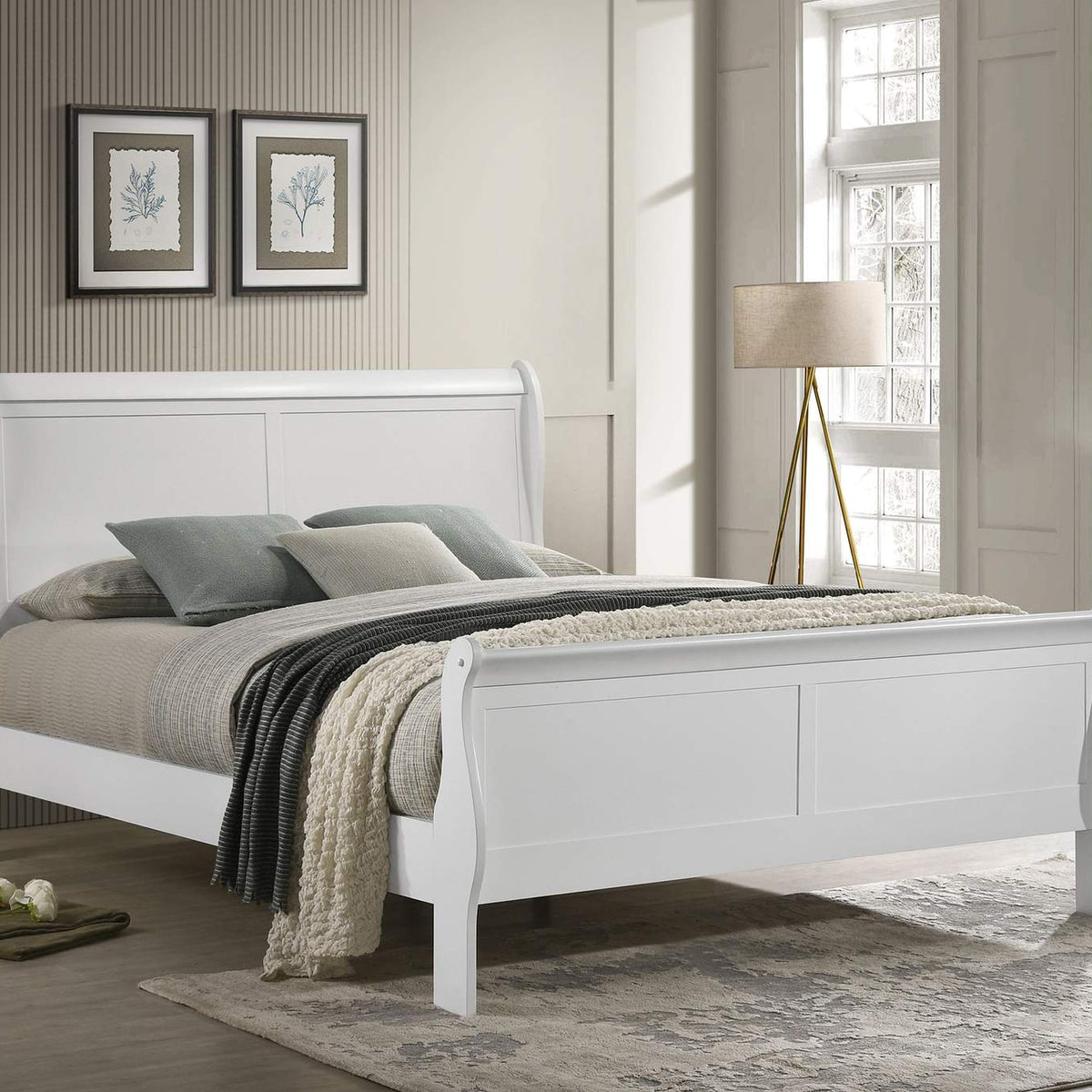 202441Q Louis Philippe 47-inch Queen Sleigh Panel Bed White