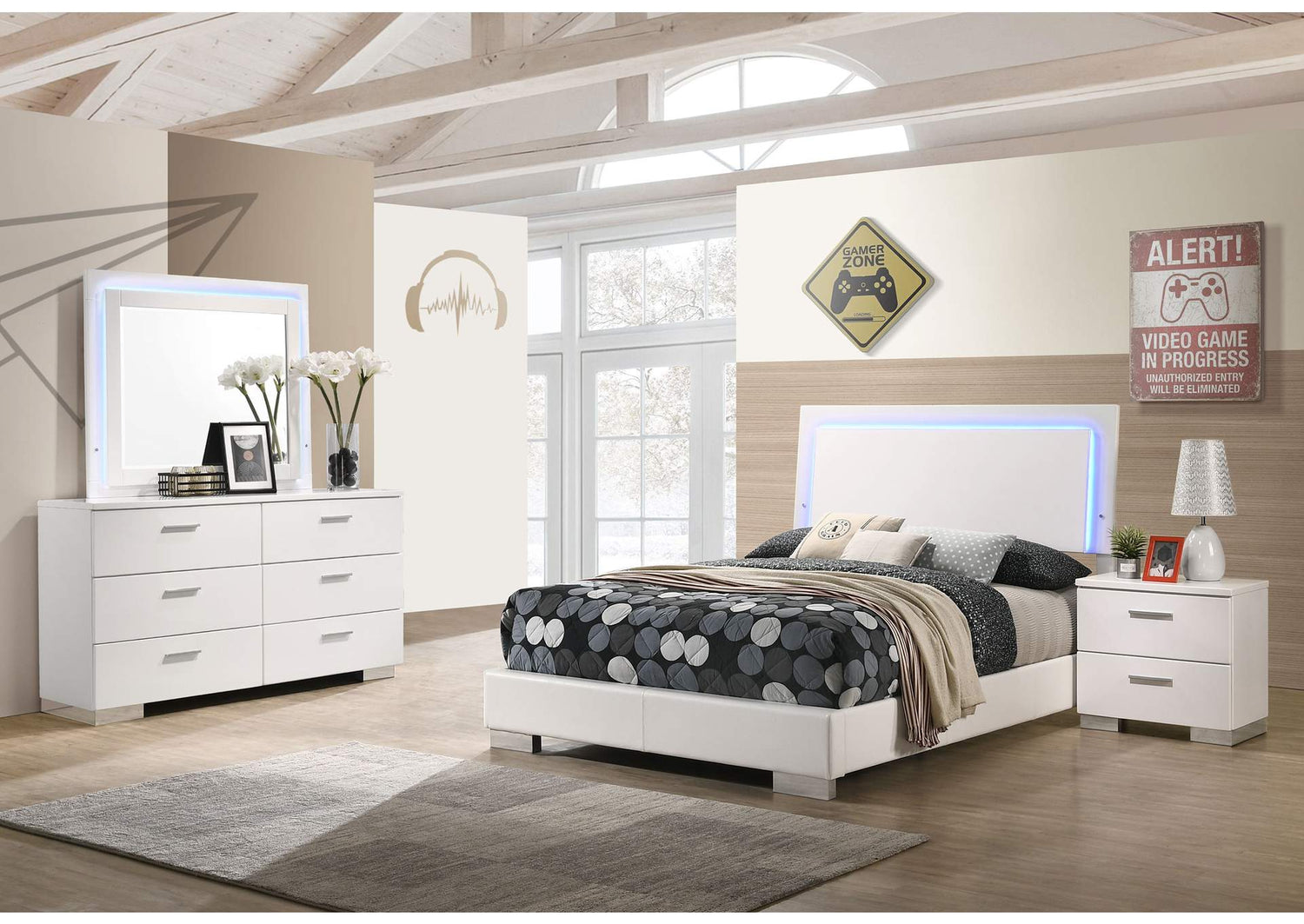Felicity 4-piece Full Bedroom Set White High Gloss