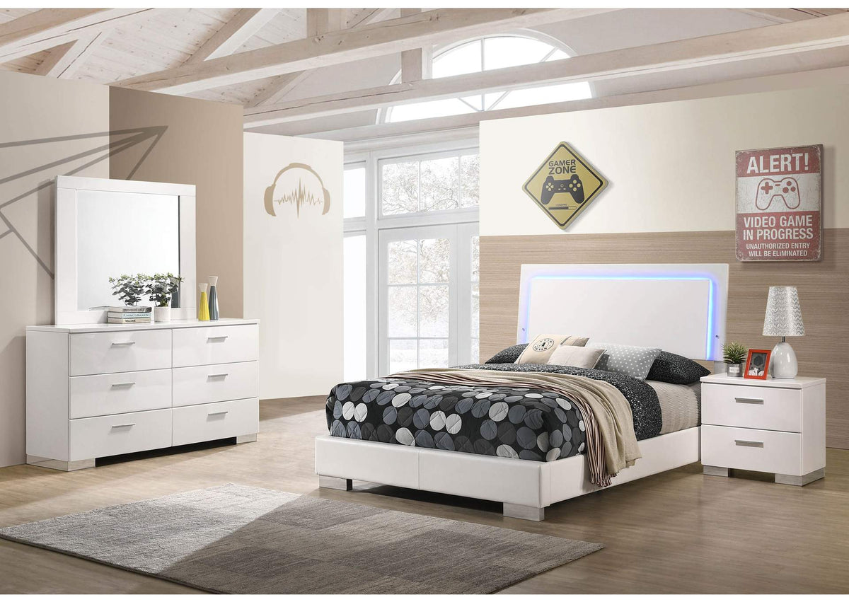 Felicity 4-piece Full Bedroom Set White High Gloss