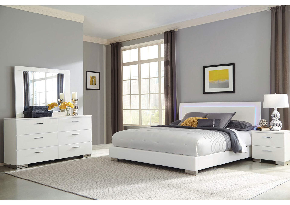 Felicity 4-piece California King Bedroom Set White Gloss