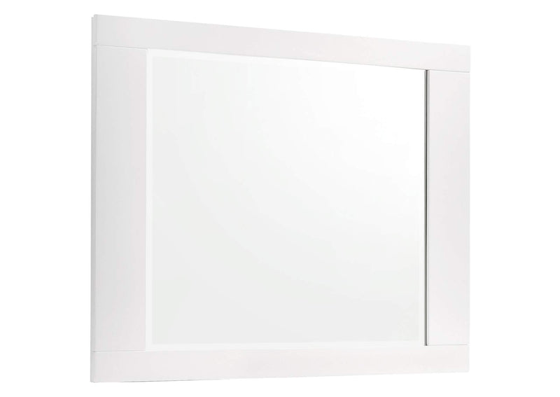 203511Q-S5 Felicity 5-piece Queen Bedroom Set White High Gloss