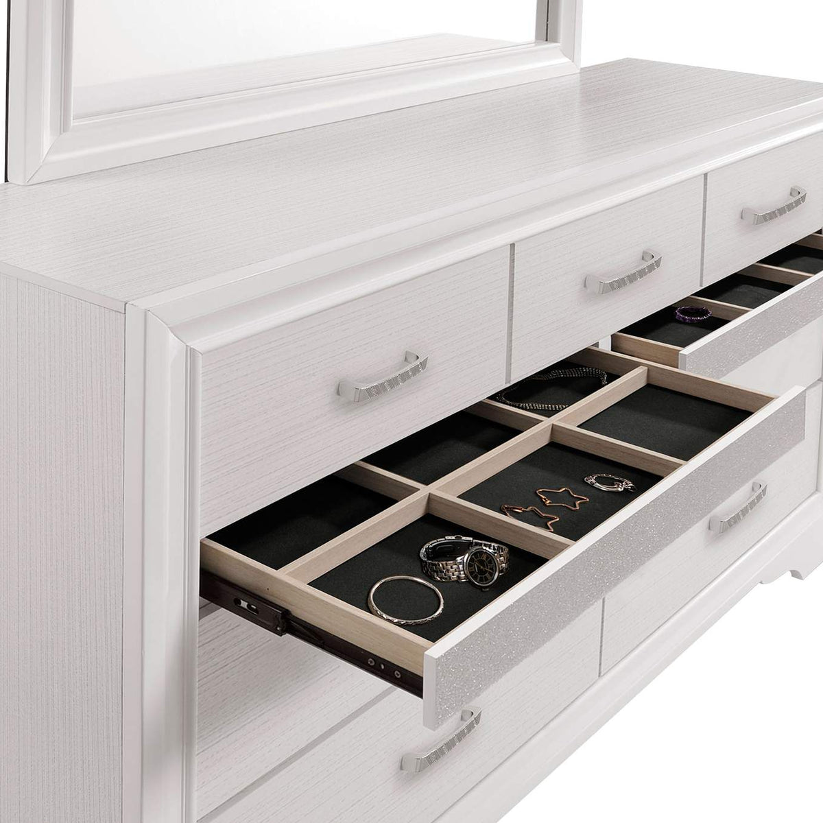 205110Q-S4 Miranda 4-piece Queen Bedroom Set White