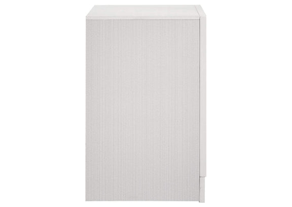 205112 Miranda 3-drawer Nightstand Bedside Table White