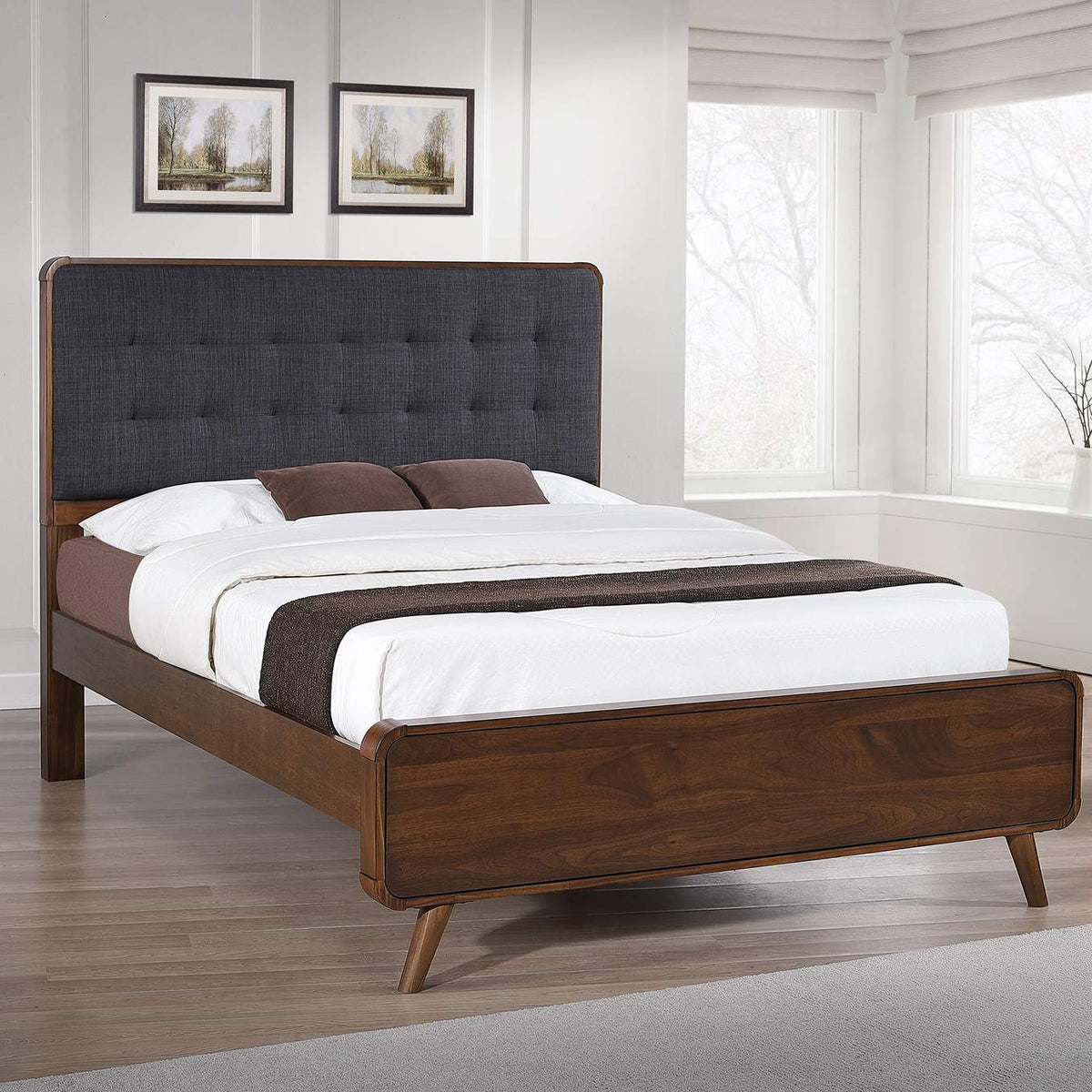 205131F Robyn Wood Full Platform Bed Dark Walnut