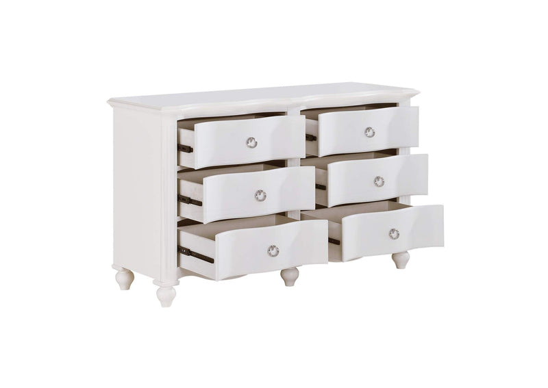 2058WH-5 Meghan Dresser