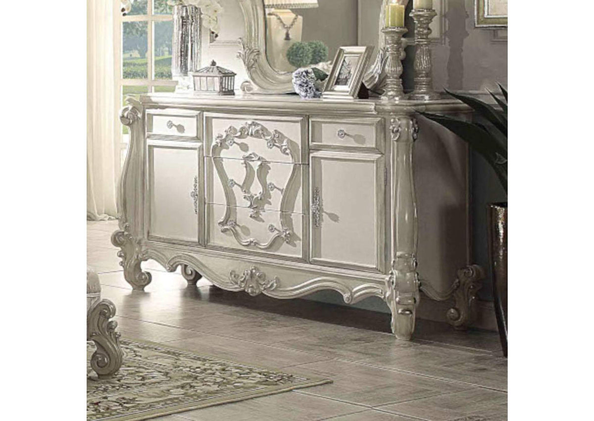 21135 Versailles Dresser