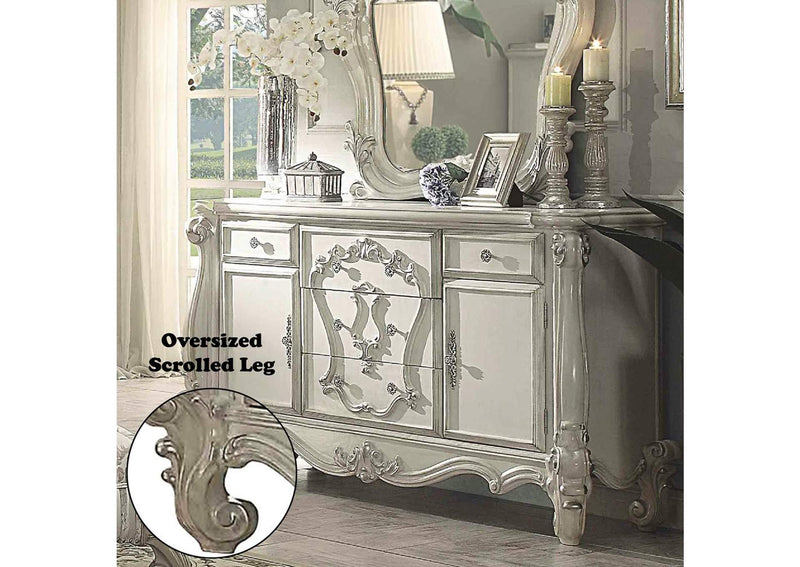 21135 Versailles Dresser