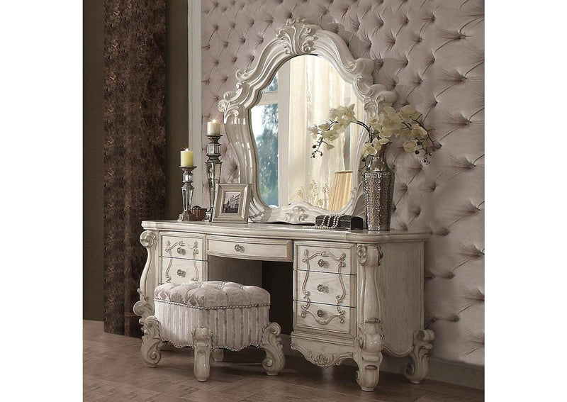 21138 Versailles Vanity Stool