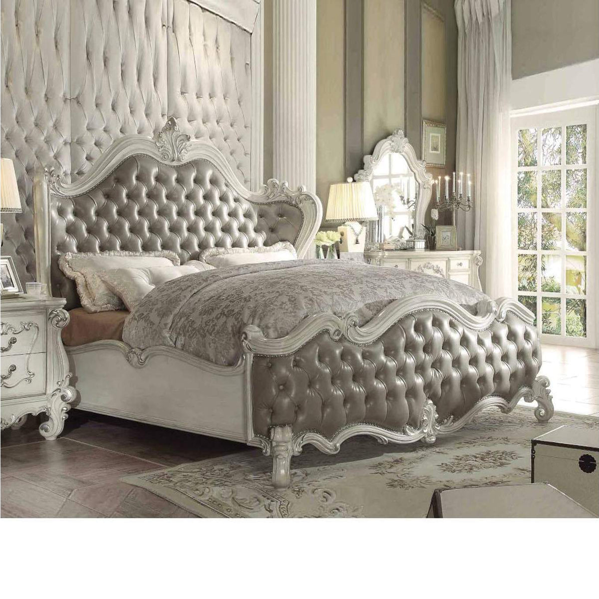 21150Q Versailles Queen Bed