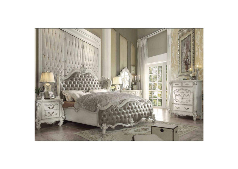 21150Q Versailles Queen Bed