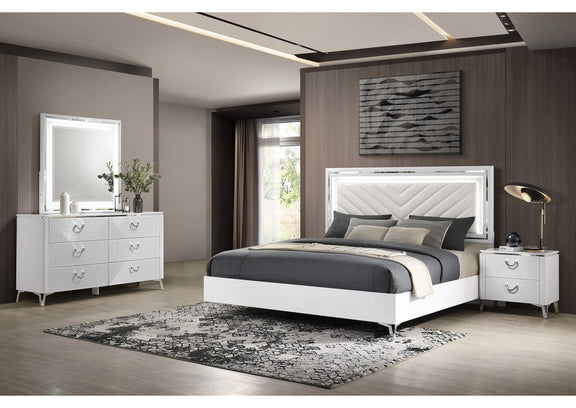 215791KE-S4 Cassia 4-piece Eastern King LED Bedroom Set White High Gloss