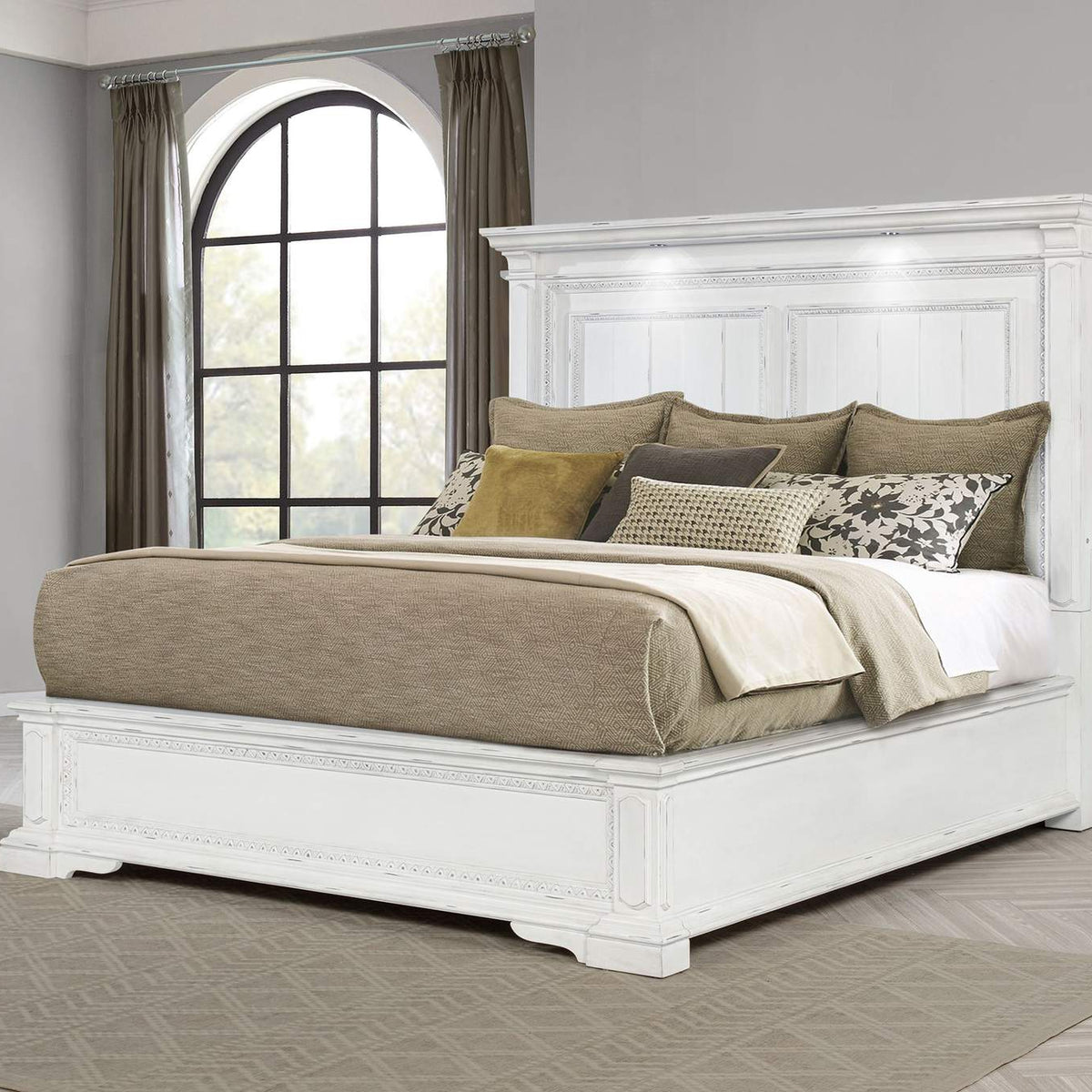 215871Q McKinney Queen LED Light Panel Bed Vintage White