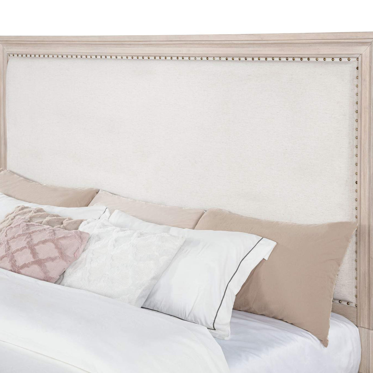 215921KE-S4 Pembroke 4-piece Eastern King Bedroom Set Washed Oak