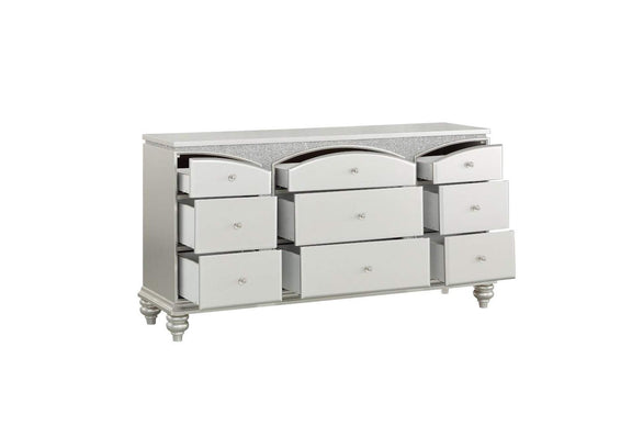 21805 Maverick Dresser