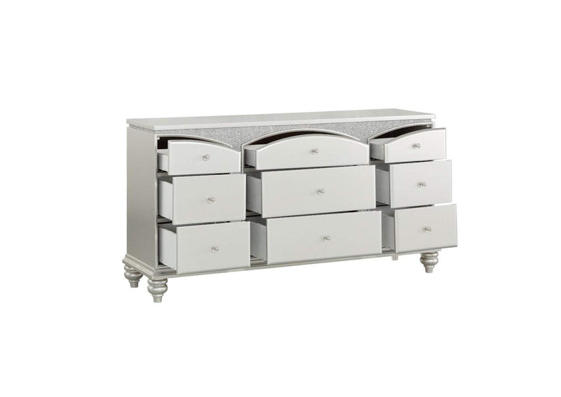 21805 Maverick Dresser
