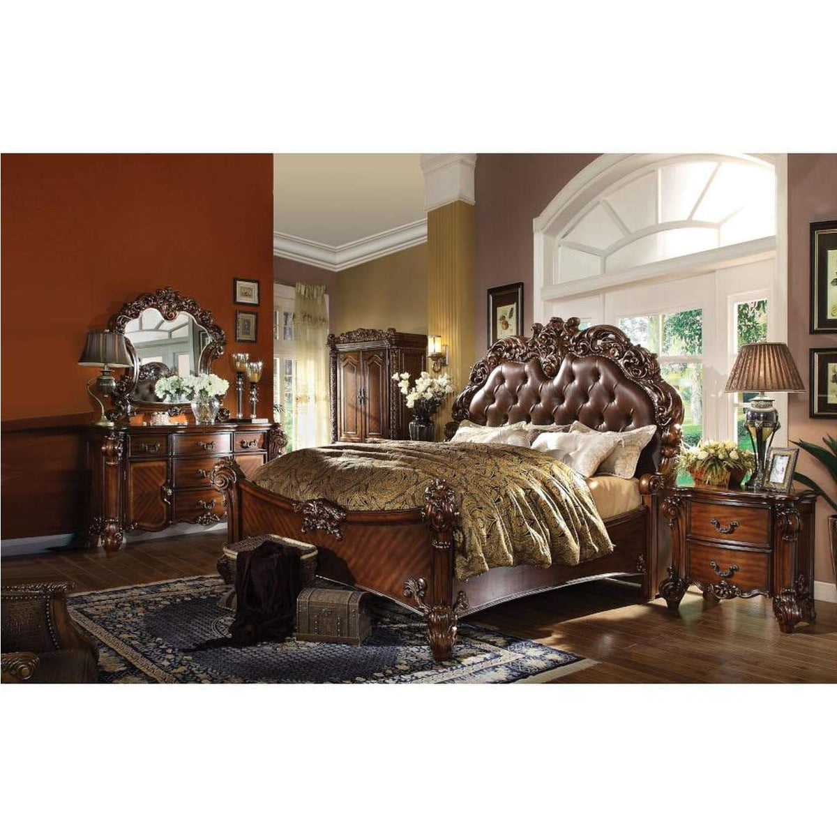 22006 Vendome Chest