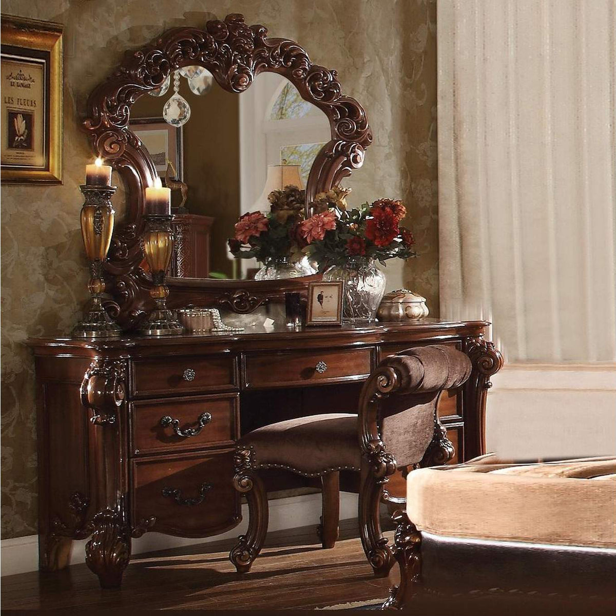 22009 Vendome Vanity Desk