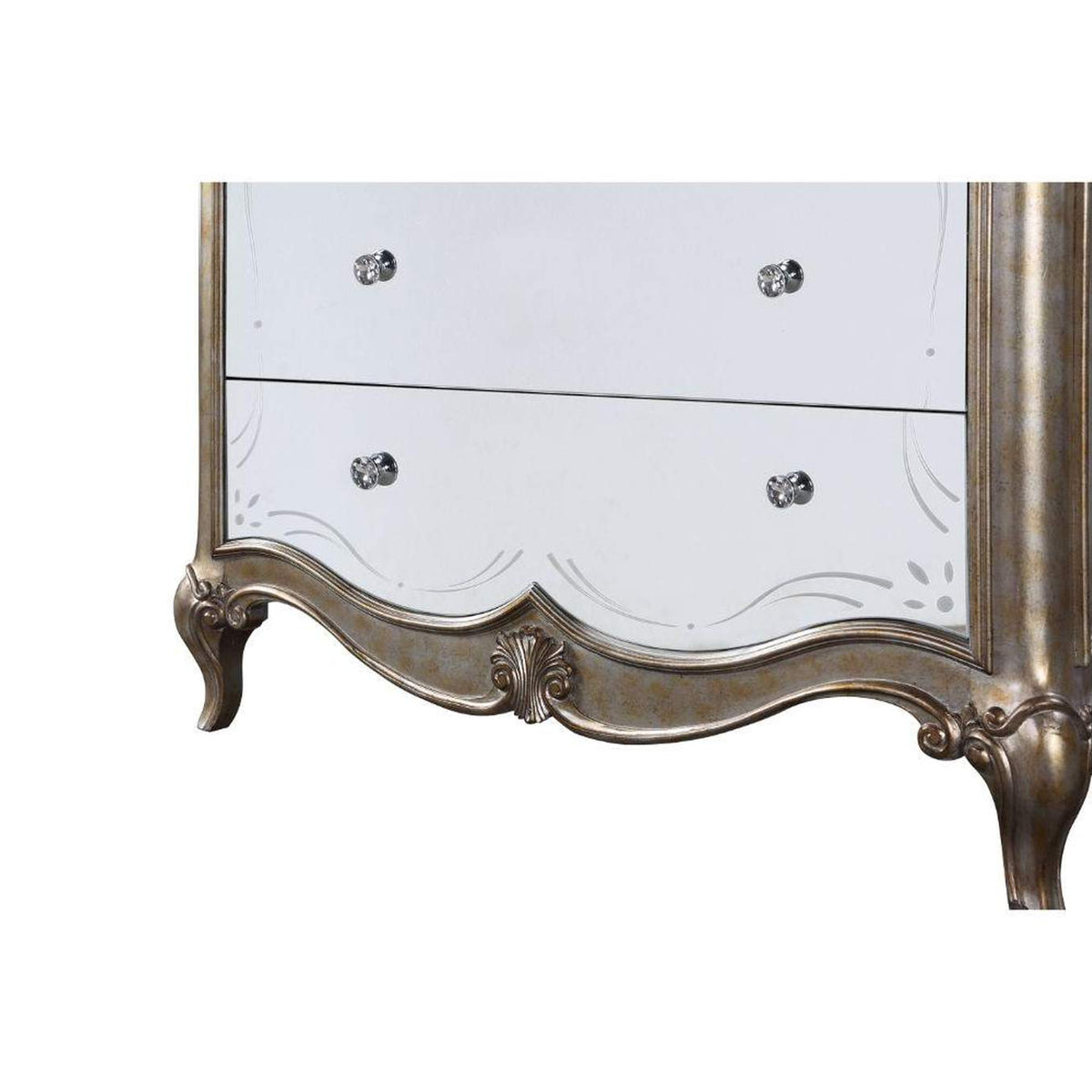 22206 Esteban Chest