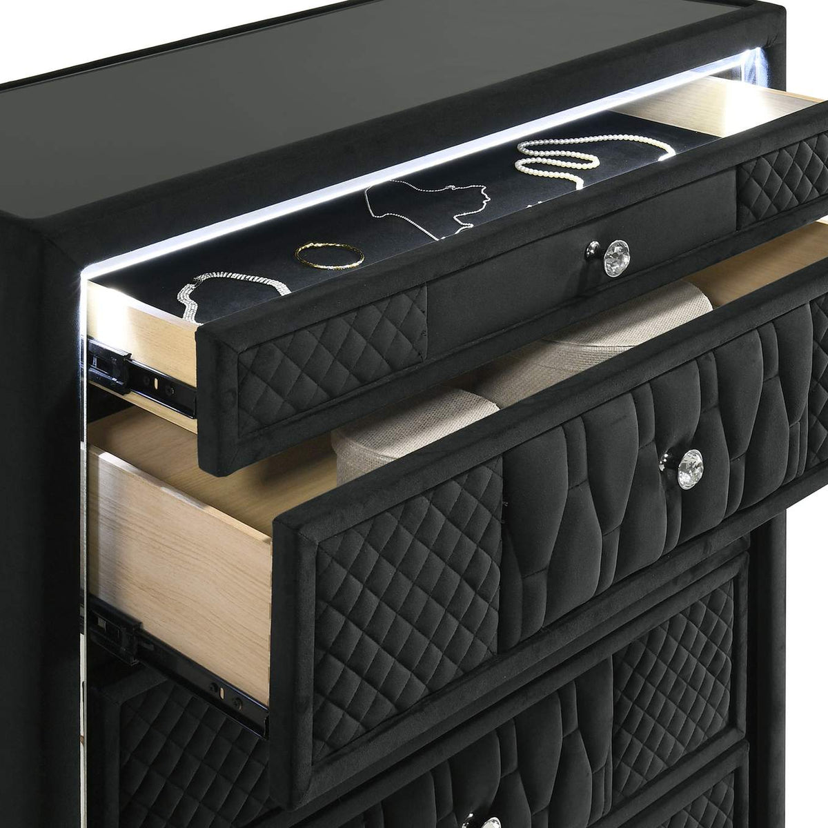 223161Q-S5B Lorient 5-piece Queen Bedroom Set Black