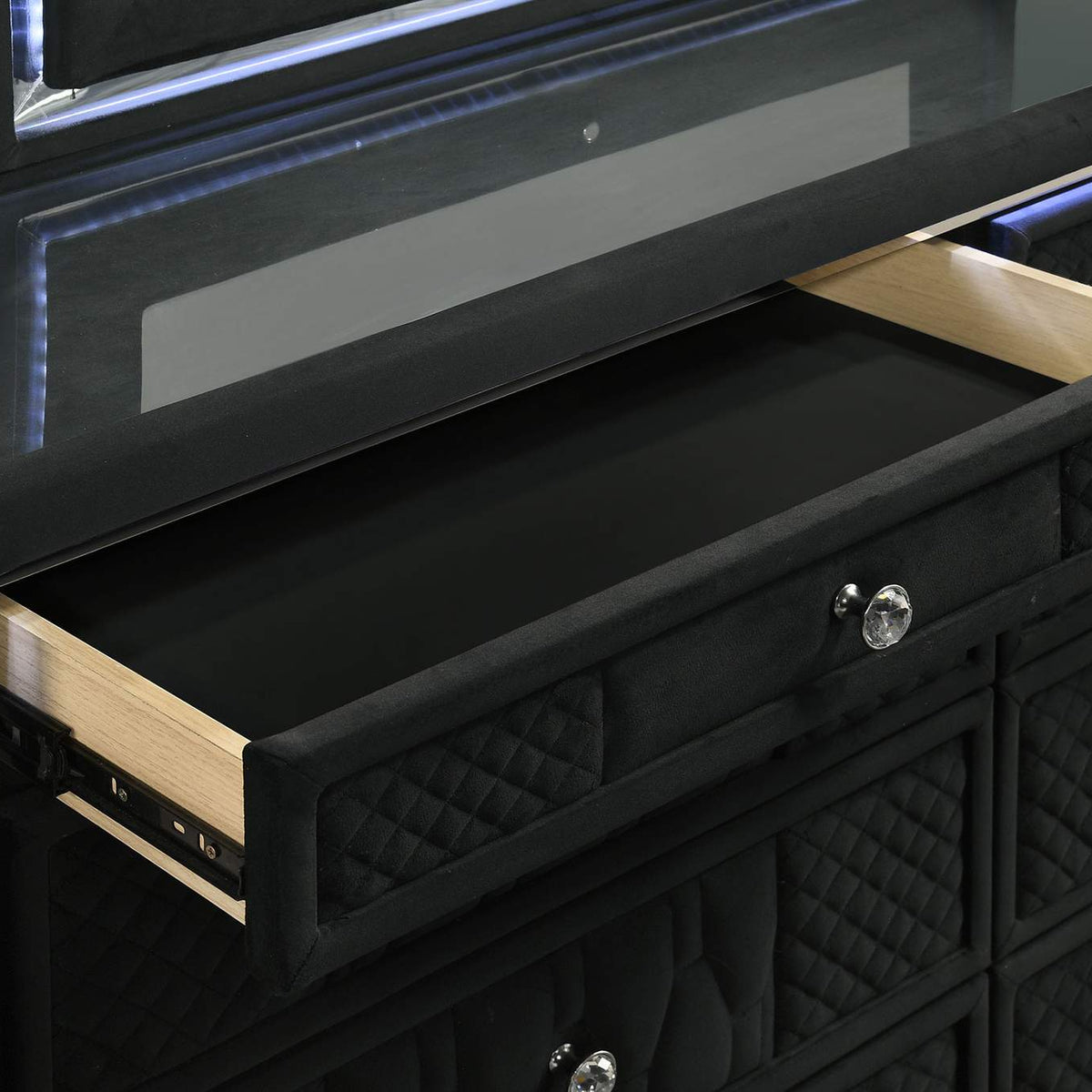 223163 Lorient 8-drawer LED Bedroom Dresser Cabinet Black