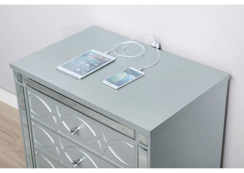 223212 Gunnison 2-drawer Nightstand Silver Metallic