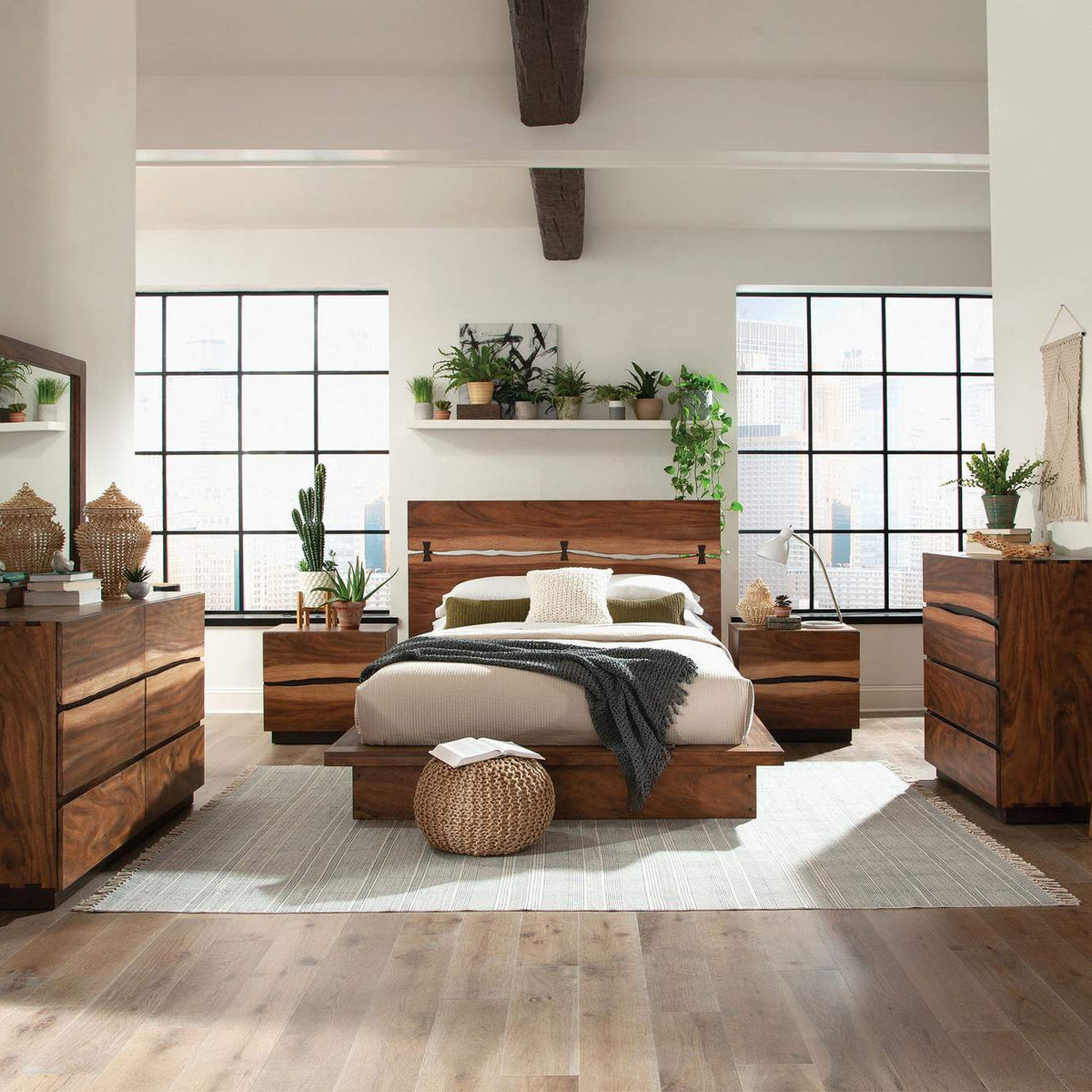 223255 Winslow 4-drawer Bedroom Chest Smokey Walnut