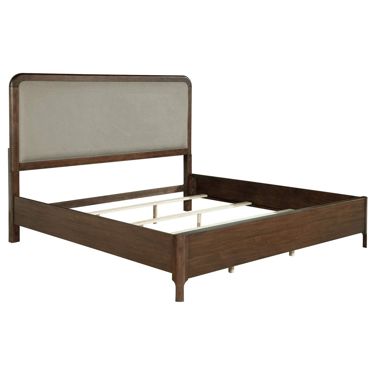 223321KE-S4 Maderia 4-piece Eastern King Bedroom Set Walnut