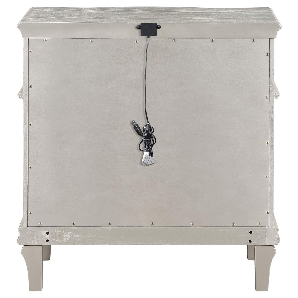 223392 Evangeline 3-drawer Nightstand Silver Oak