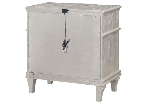223392 Evangeline 3-drawer Nightstand Silver Oak