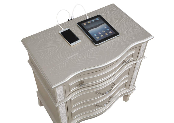 223392 Evangeline 3-drawer Nightstand Silver Oak