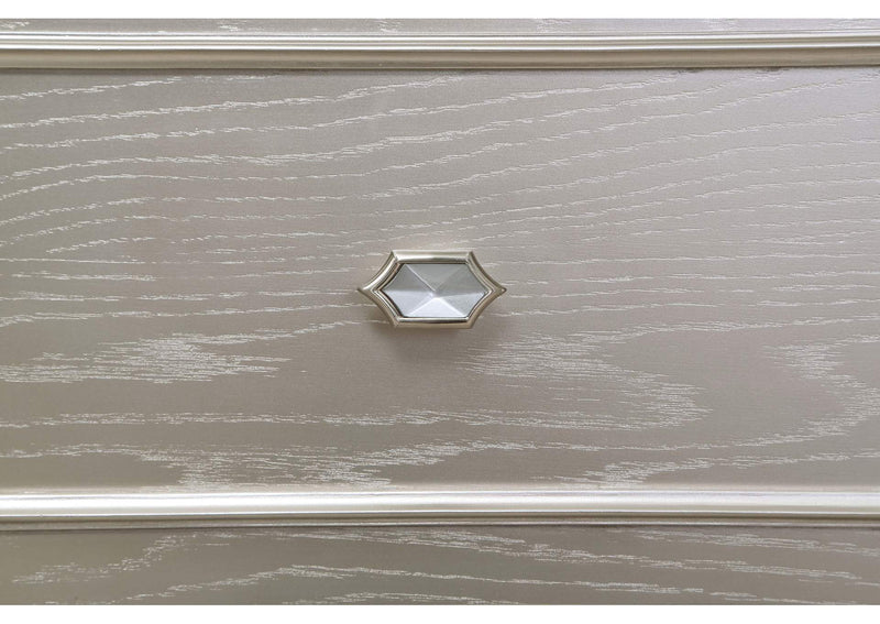 223392 Evangeline 3-drawer Nightstand Silver Oak