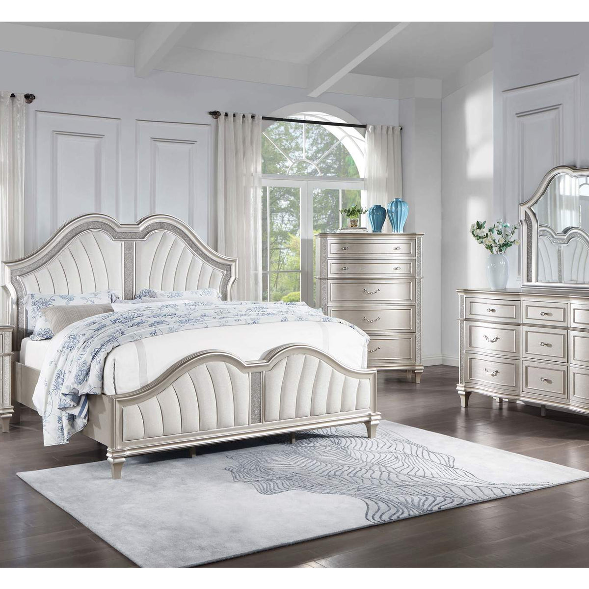 223395 Evangeline 6-drawer Bedroom Chest Silver Oak