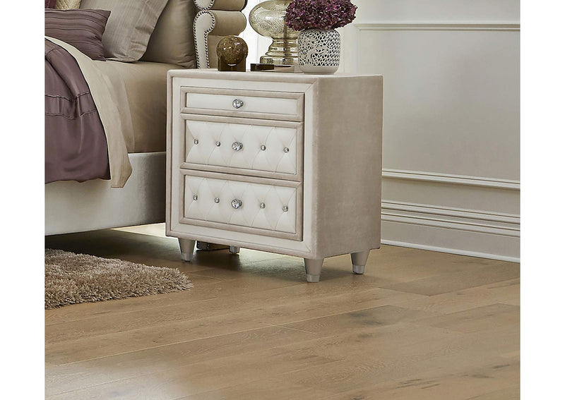223522 Antonella Upholstered 3-drawer Nightstand Ivory and Camel