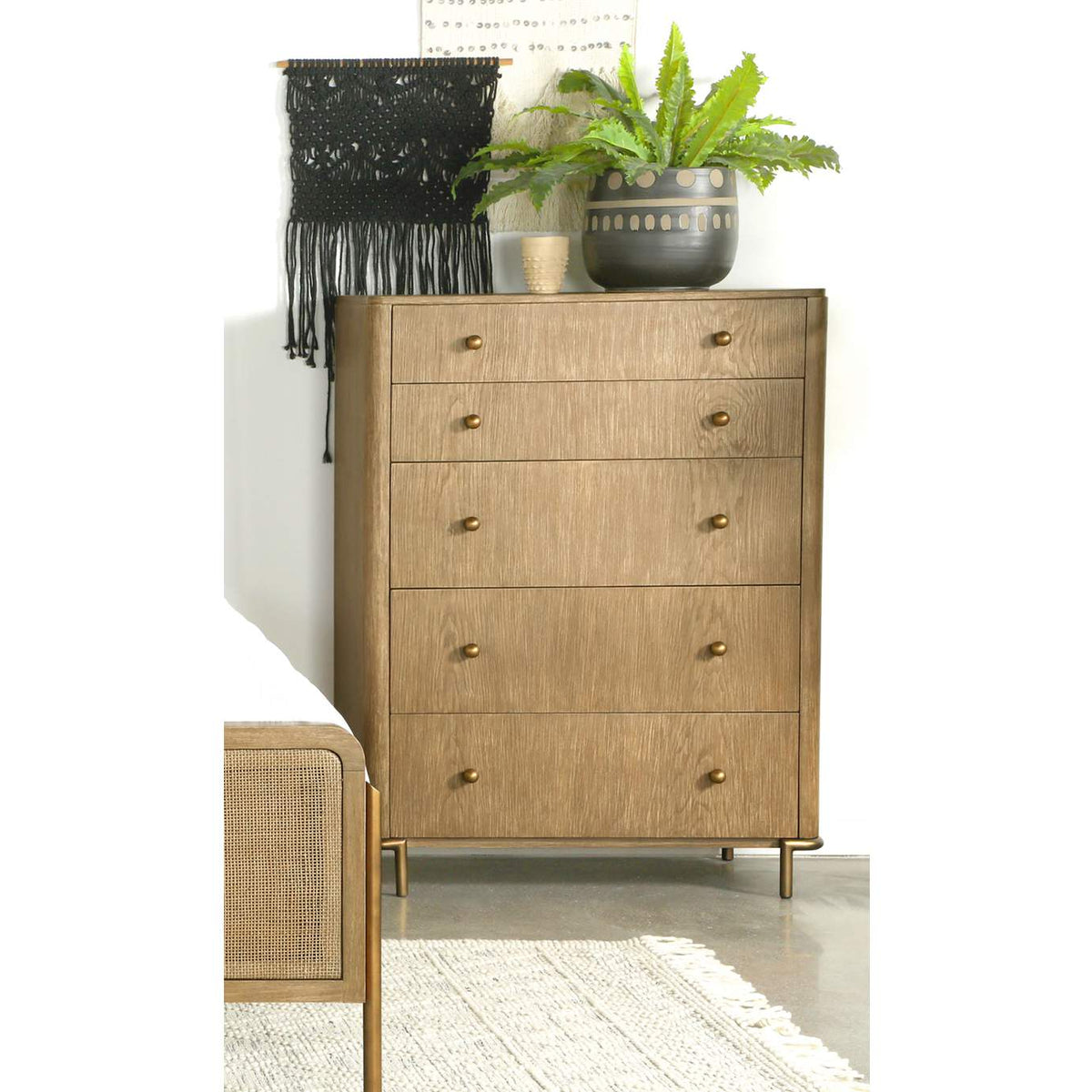 224305 Arini 5-drawer Bedroom Chest Sand Wash