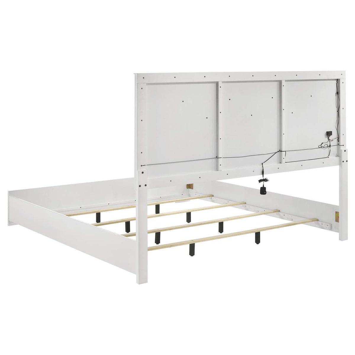 224941KE-S4 Ives 4-piece Eastern King Bedroom Set White High Gloss