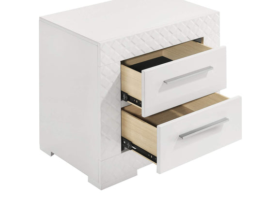 224941KE-S4 Ives 4-piece Eastern King Bedroom Set White High Gloss