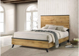 225001KE Kaywood 52-inch Eastern King Panel Bed Natural Pine