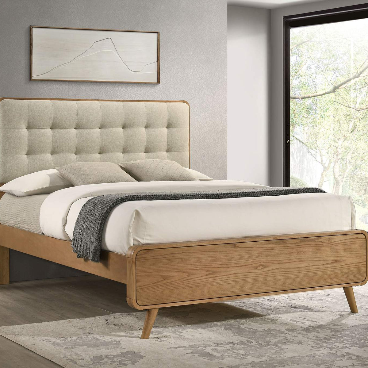 225091KW Robyn Wood California King Platform Bed Light Ash