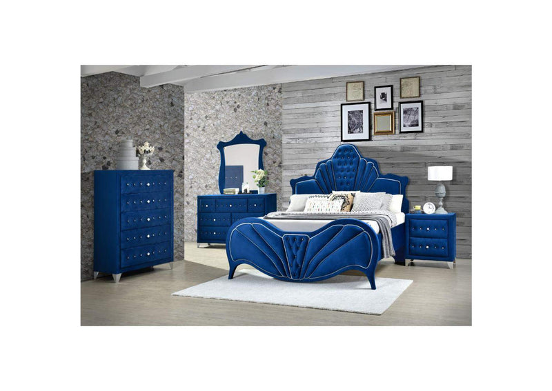 24220Q Dante Queen Bed