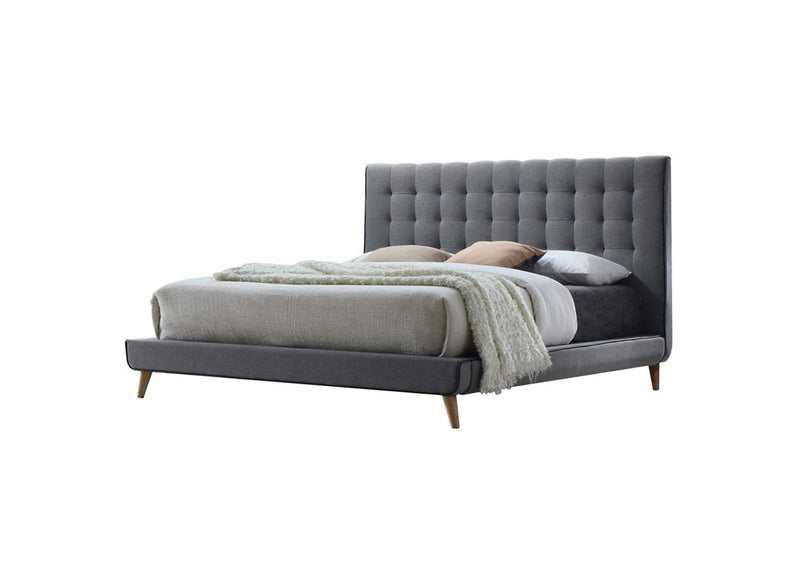 24520Q Valda Queen Bed
