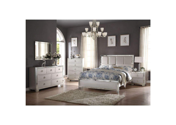 24830Q Voeville Ii Queen Bed