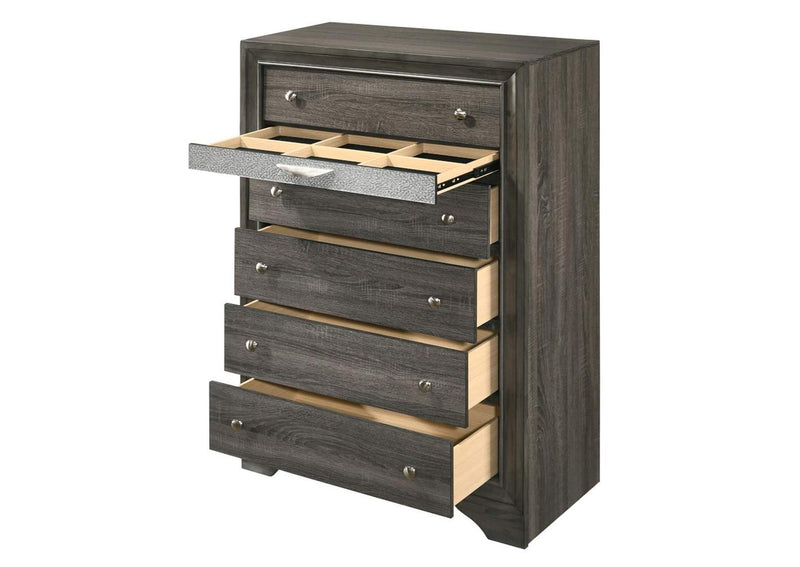 25976 Naima Chest